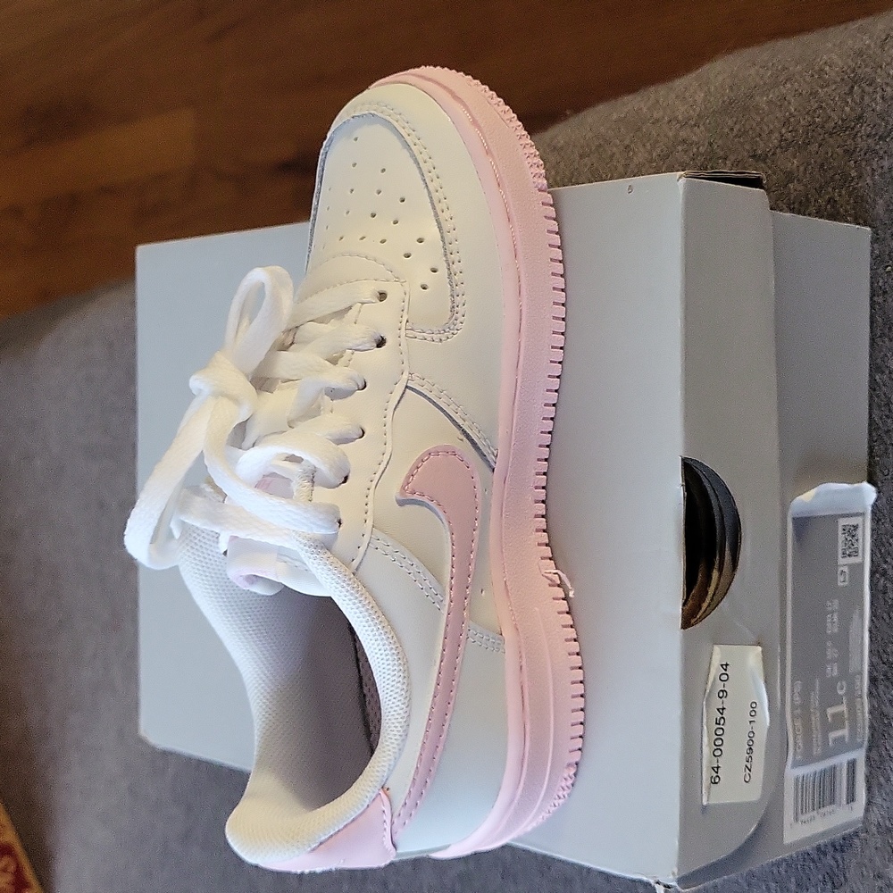 Pink and white nike air force 1 - Picture 4 of 4